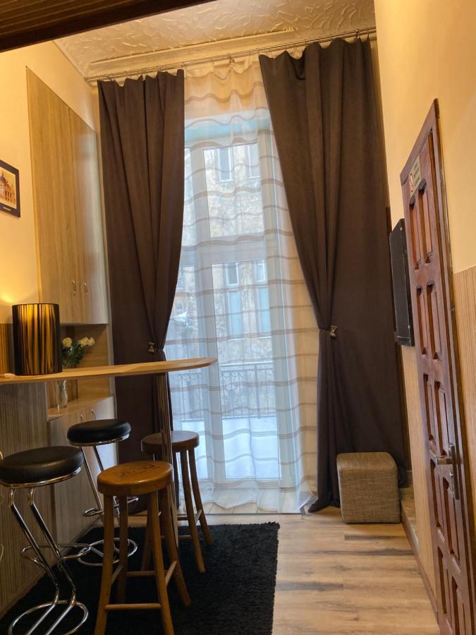 Apartment On Pekarska Street Leopoli Esterno foto