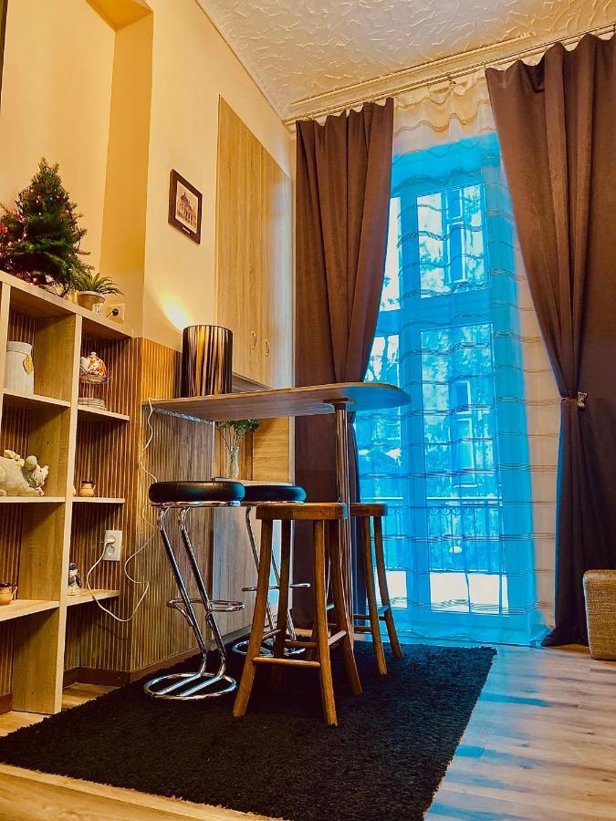 Apartment On Pekarska Street Leopoli Esterno foto